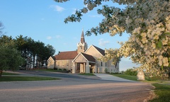 Halfway-Exterior-Spring-2000-x-1200